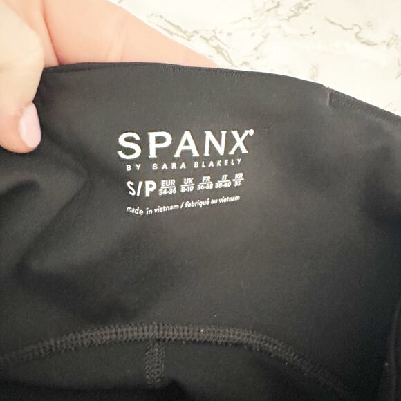 SPANXshape Booty Boost Black Flare Full Length Legging Pant women's size small - Picture 8 of 15